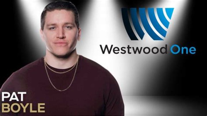 Pat Boyle NBC Sports Chicago, Bio, Wiki, Age, Height, Wife, Salary, and Net Worth