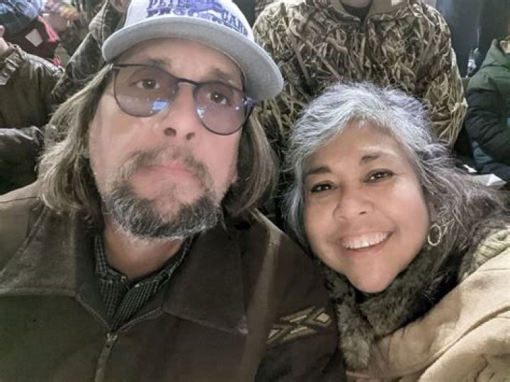 Patrick Windey And Rosemary Hewitt: Gabby Windey Parents