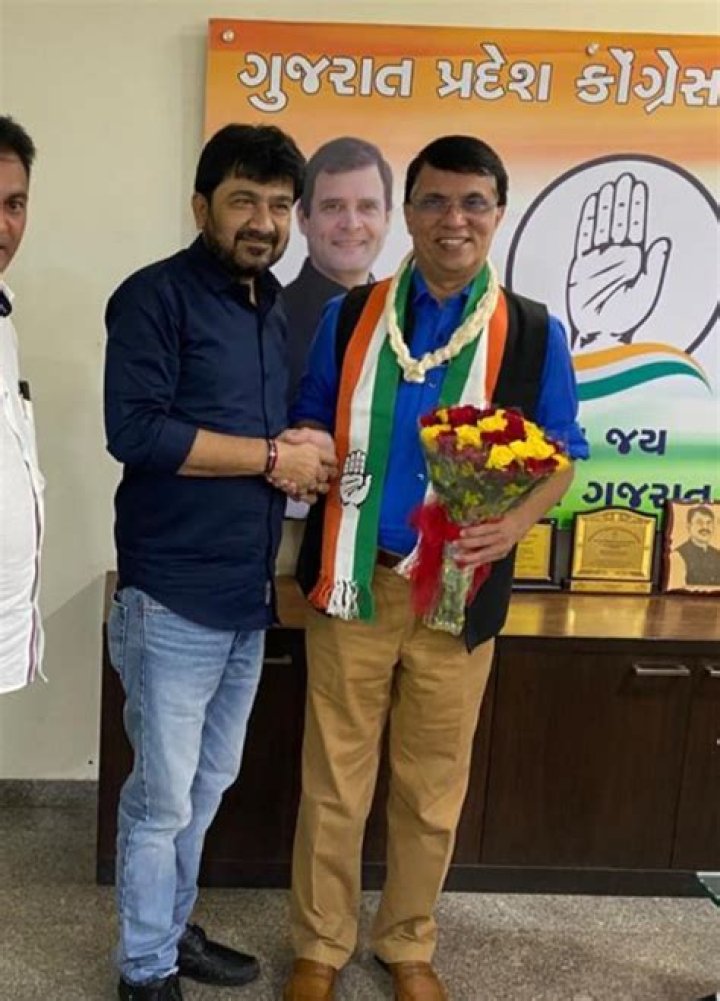 Pawan Khera Wiki – Biography, Arrest, Family, Wife, Age, Career, Net Worth & Caste