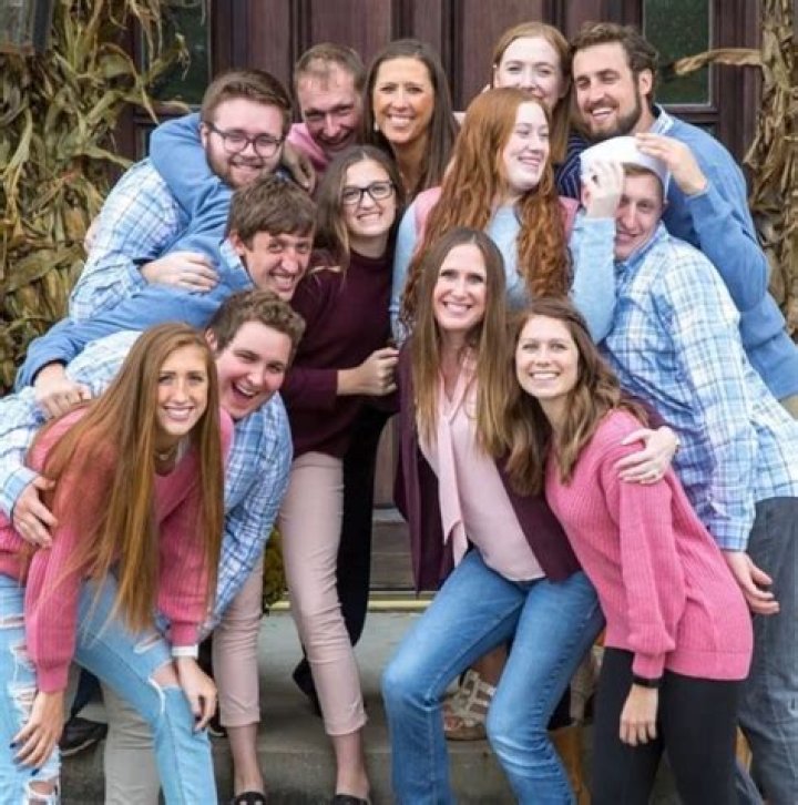 Is Conservative YouTuber Pearl Davis Married?