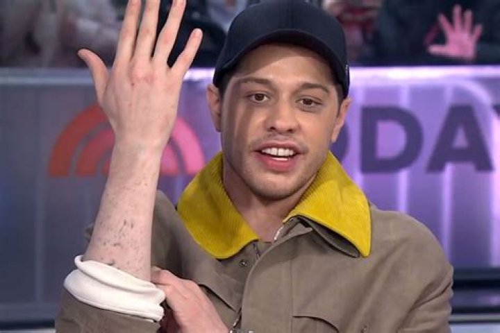 Pete Davidson – Biography, Facts & Life Story