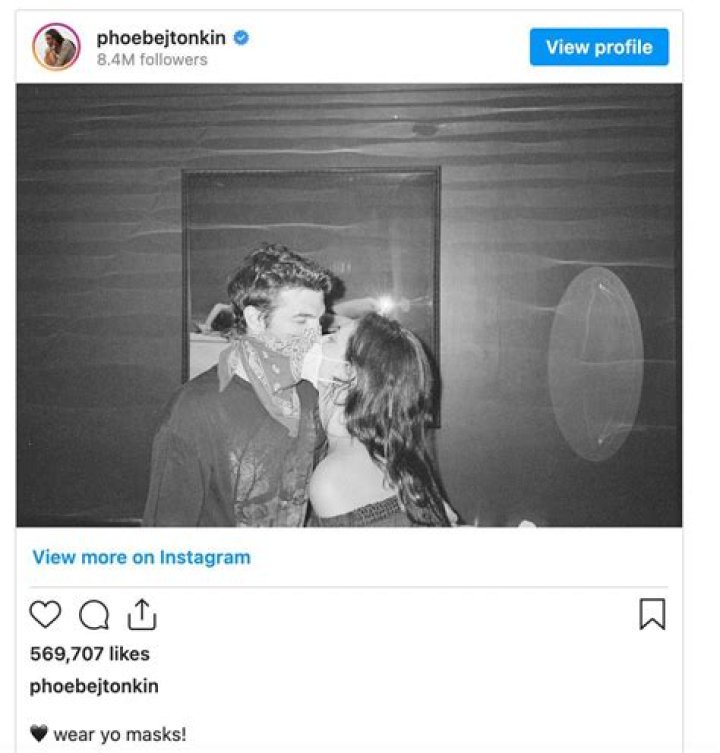 Who Is Phoebe Tonkin Dating? Details on Her Love Life