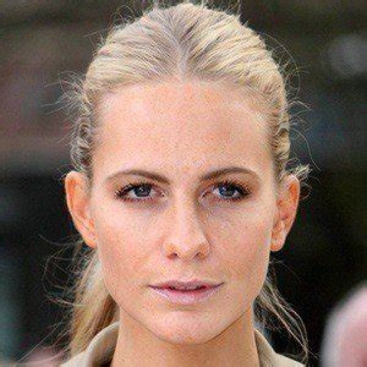 Poppy Delevingne Net Worth – How Much is Delevingne Worth?
