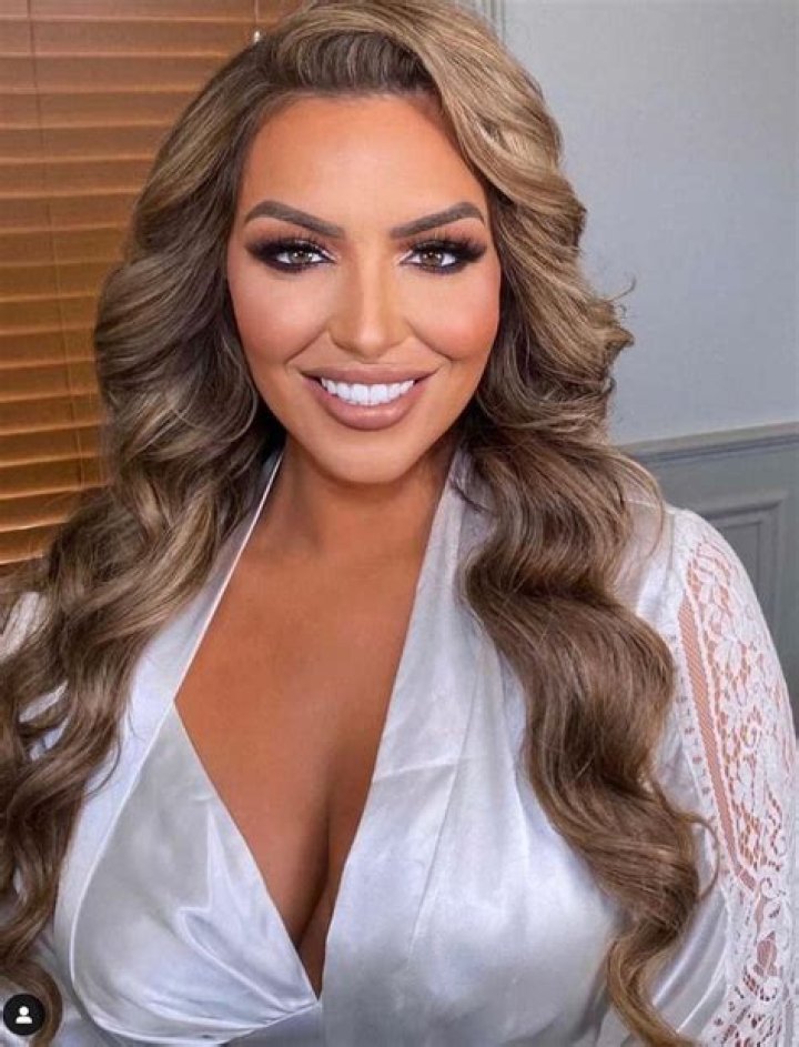 Rachel Bogle New Job, Bio, Wiki, Age, Husband, Miss Universe, CBS4, Salary, and Net Worth