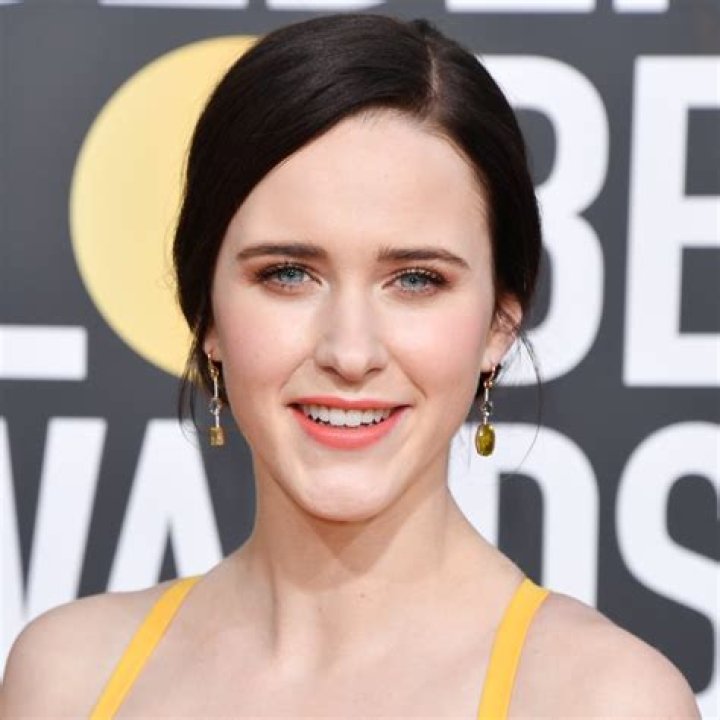 Rachel Brosnahan Plastic Surgery With Her Before And After Photos