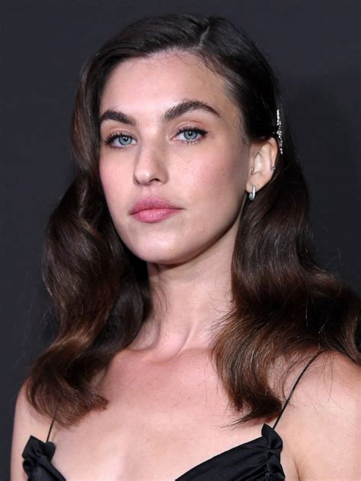 
Andie MacDowell’s Son, Justin Qualley Is Enjoying Blissful Life With Wife Nicolette
