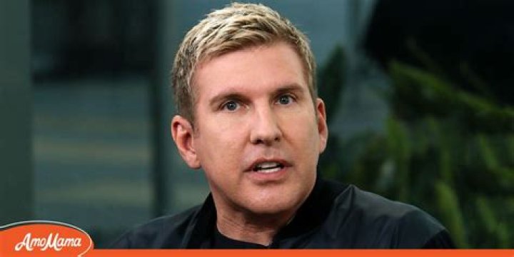 Randy Chrisley [Todd Chrisley brother] dead or Alive? A scary divorce, cancer & shoplifting arrest in his bio.