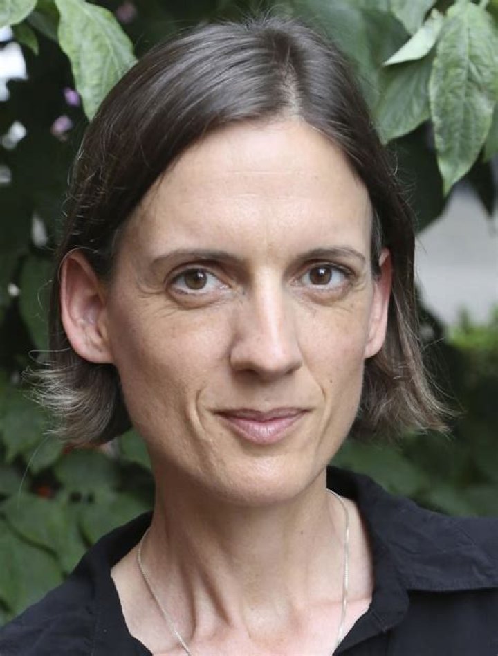 Rebecca Mead New Yorker, Writer, Bio, Wiki, Age, Height, Husband, Salary, And Net Worth