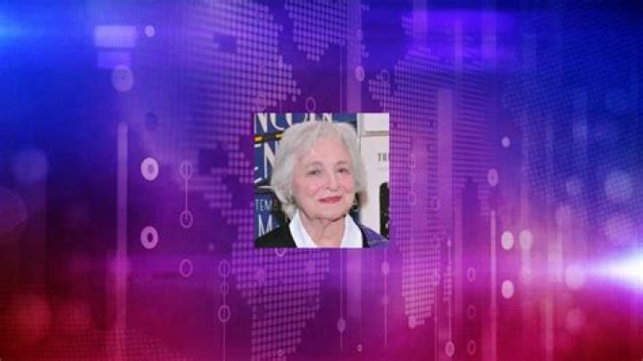 Rebecca Schull Net Worth