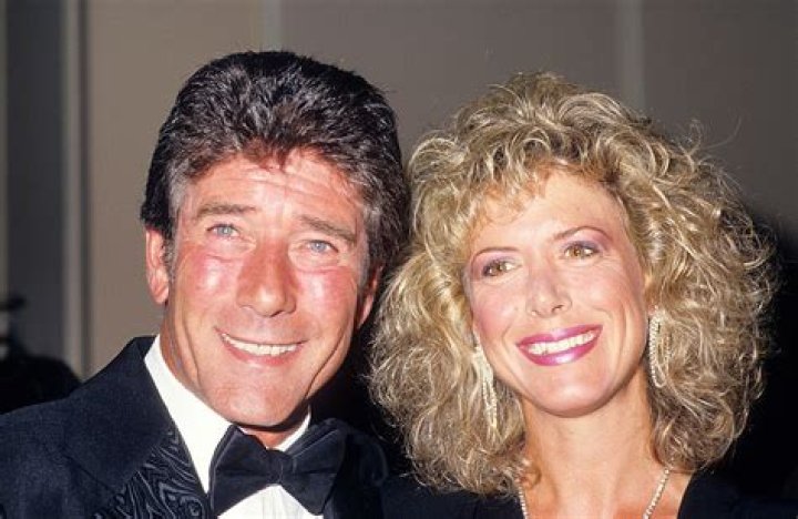 Robert Fuller Net Worth – How Much is Fuller Worth?