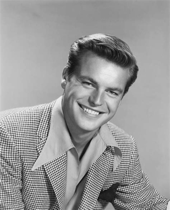 robert-wagner-net-worth