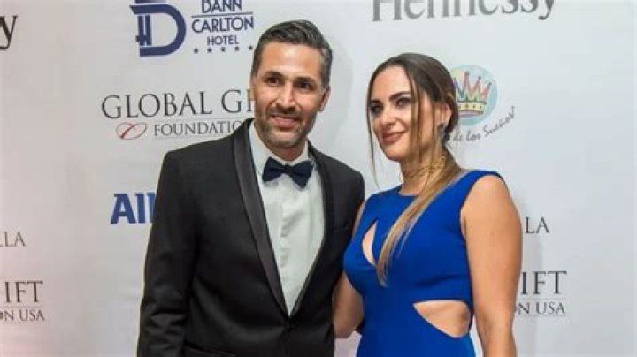 Who Is Rodrigo Villegas Esposa Elvira Olivares? Padre Hijos Biografia