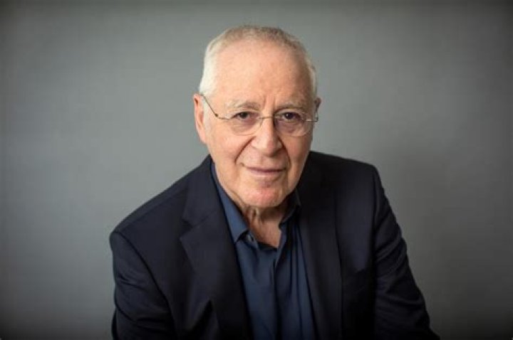 Ron Chernow Books, Bio, Wiki, Age, Wife, Grant, Hamilton, Titan, and Net Worth