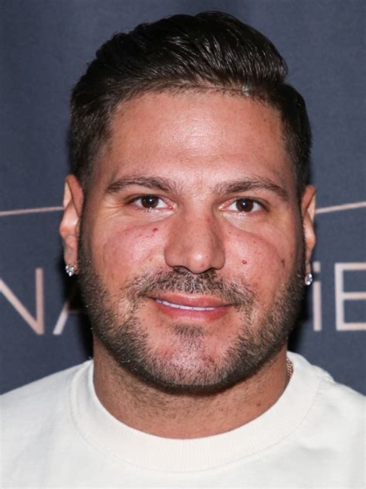 Ronnie Ortiz Magro Jersey Shore, Bio, Wiki, Age, Height, Wife, Daughter, and Net Worth