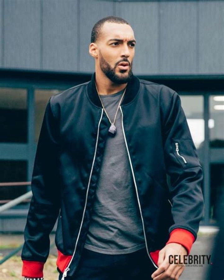 Rudy Gobert Wiki, Biographie, Age, Horoscope, Mariage, Contact & Informations