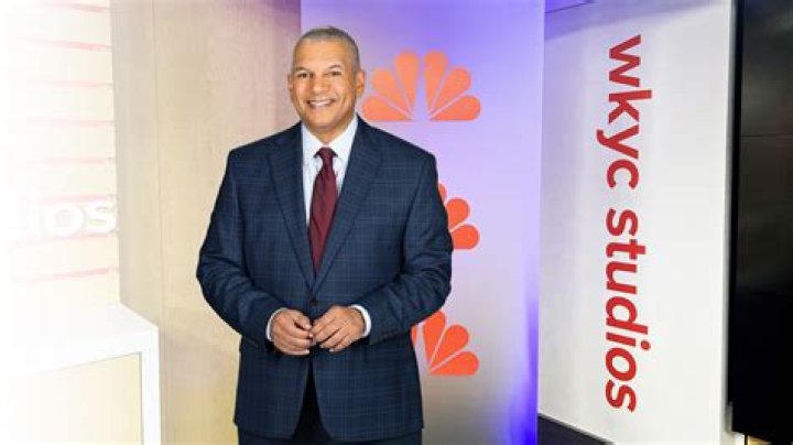 Russ Mitchell Wkyc, Bio, Wiki, Age, Height, Family, Wife, Salary, And Net Worth