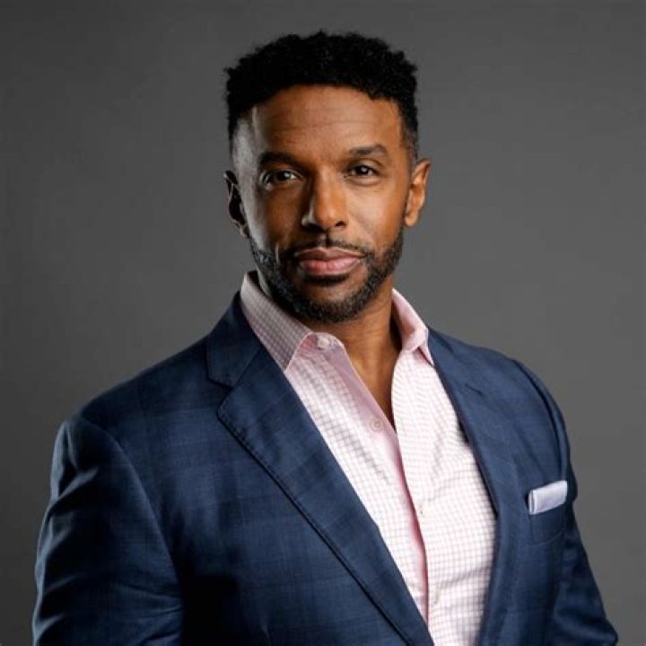 Ryan Smith Espn, Bio, Wiki, Age, Height, Family, Wife, Education, Salary, and Net Worth