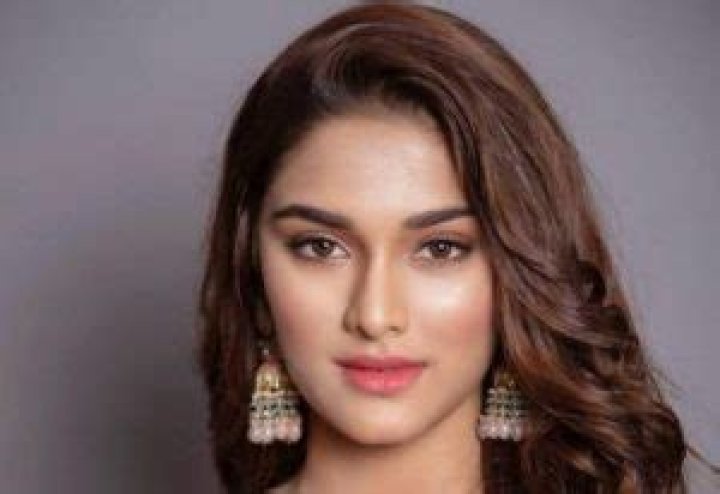 Saiee Manjrekar Phone Number WhatsApp Number Contact Num Mobile