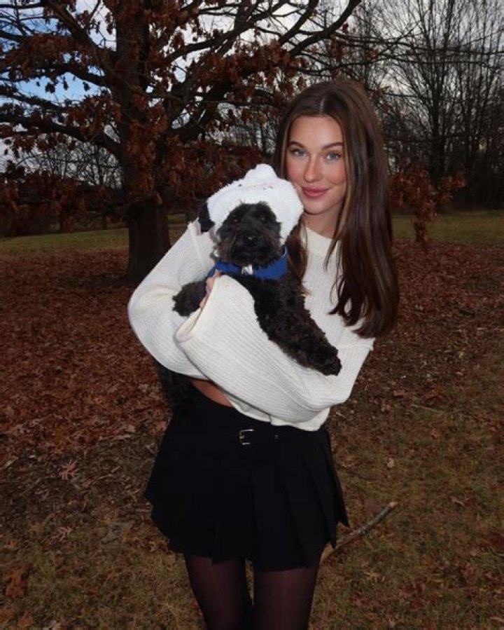 Sarah Waddles Net Worth – How Much Is Sarah Waddles Worth?