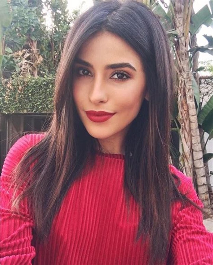 Sazan Hendrix