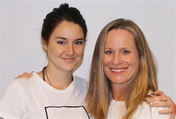 Shailene Woodley: Parents Details