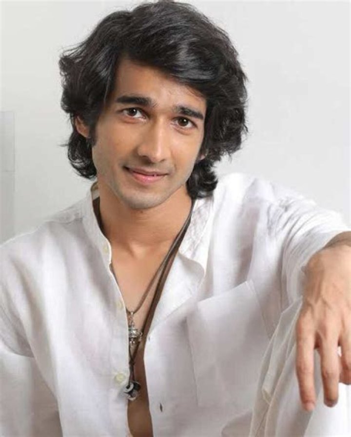 Shantanu Maheshwari’s Biography, Wiki, Age, Photos, Height & About