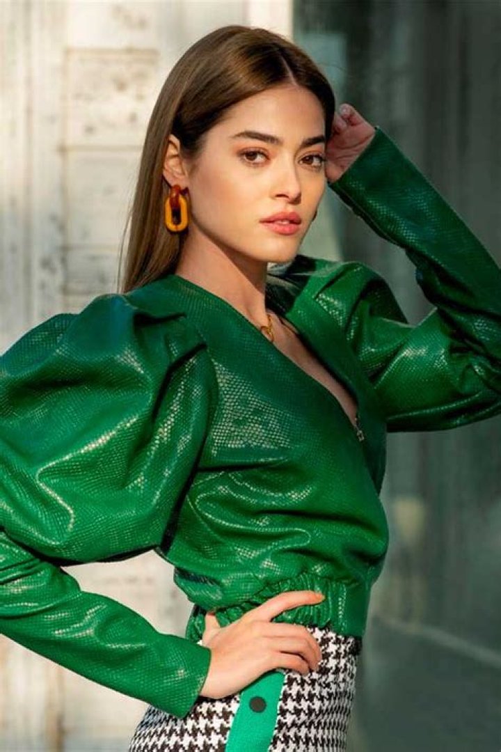 Simay Barlas – Biography, Facts & Life Story