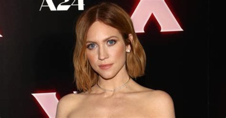 Snow Net Worth – How Much is Snow Worth?