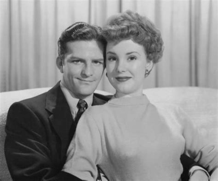 Stanley Clements Net Worth