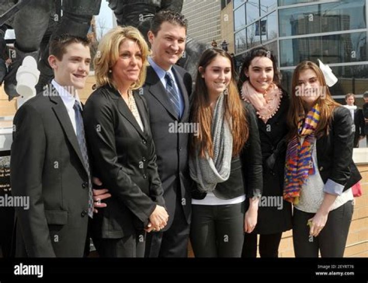Meet Stephanie Lemieux – Photos Of Mario Lemieux’s Daughter