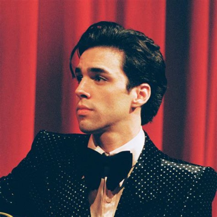 Stephen Sanchez: Which university did he attend? Net worth 2023, Age, Salary, Career, Relationship, Body Measurement, Bio, Wiki