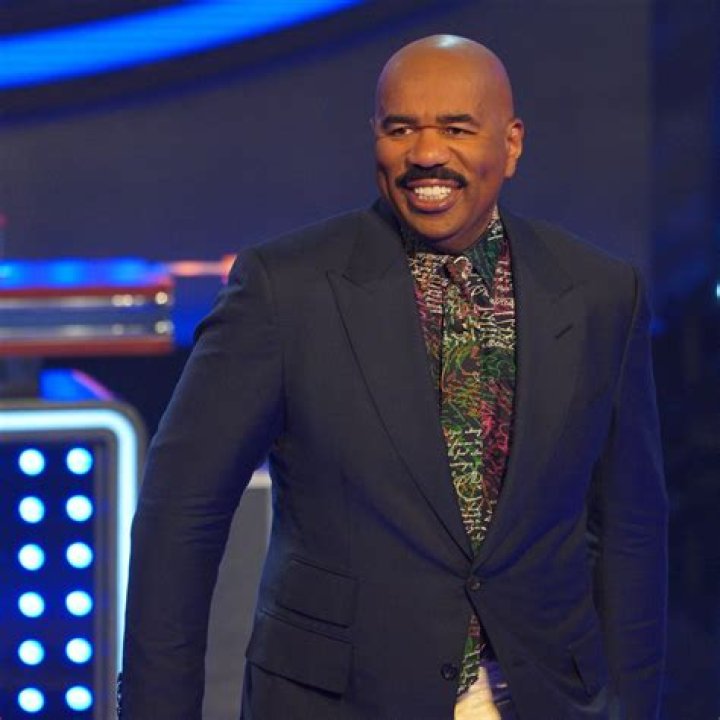 Steve Harvey Bio, Wiki, Age, Wife, Children, Show, Books, and Net Worth