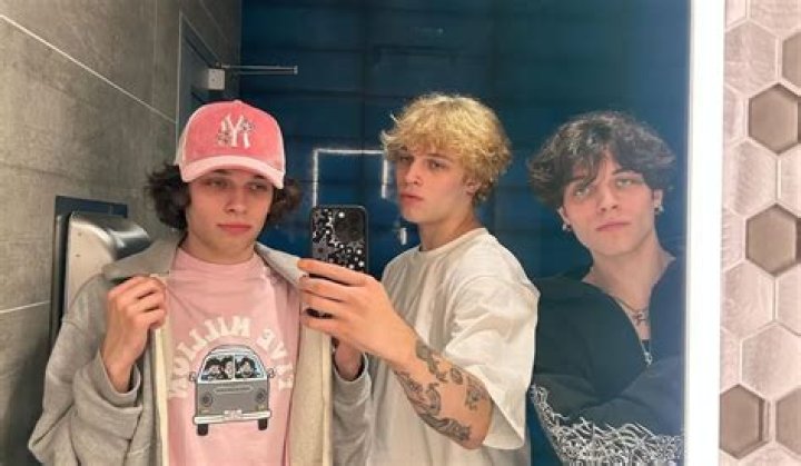 Sturniolo Triplets Net Worth – How Much Is Sturniolo Triplets Worth?