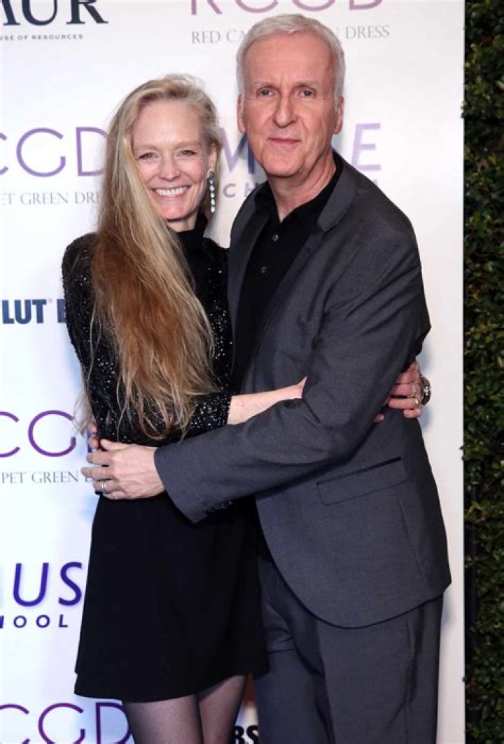 Suzy Amis Cameron – Biography, Facts & Life Story