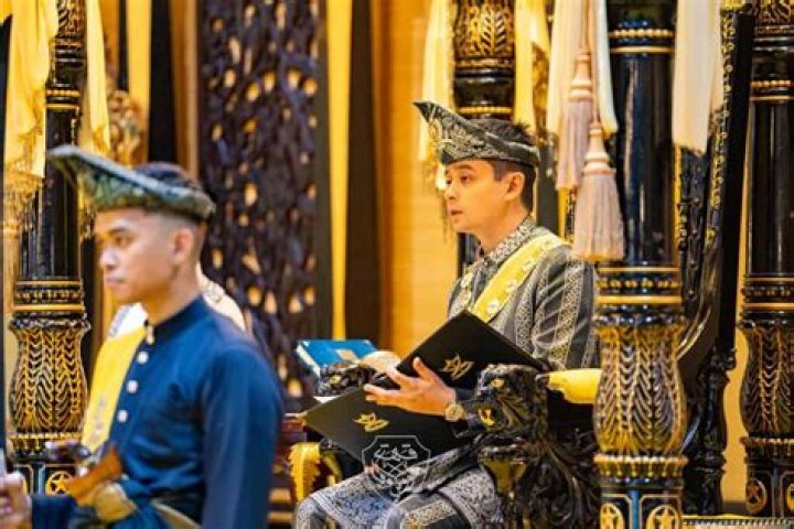 Tengku Hassanal Ibrahim Alam Shah Wife 2023: Relationship Timeline