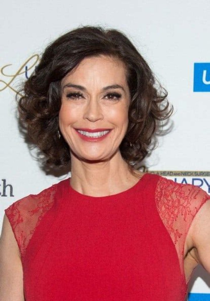 Teri Hatcher Net Worth – How Much is Teri Worth?