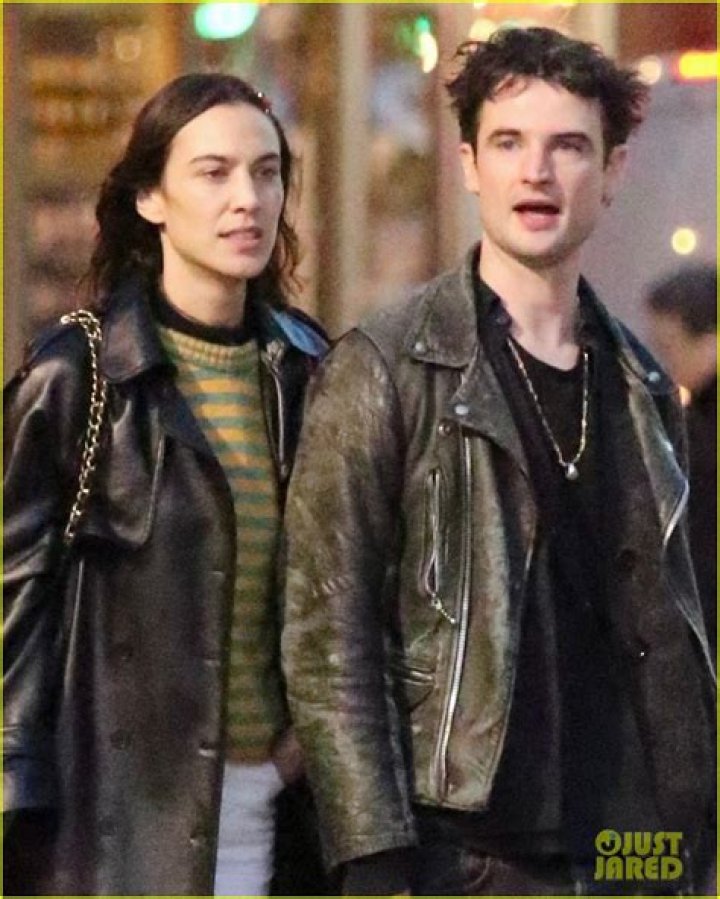 Know about Tom Sturridge’s Current Girlfriend, Alexa Chung, and Their Relationship