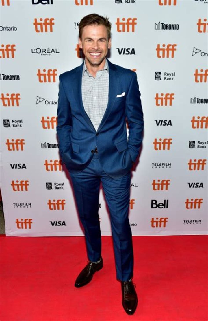 Tommy Dewey Net Worth