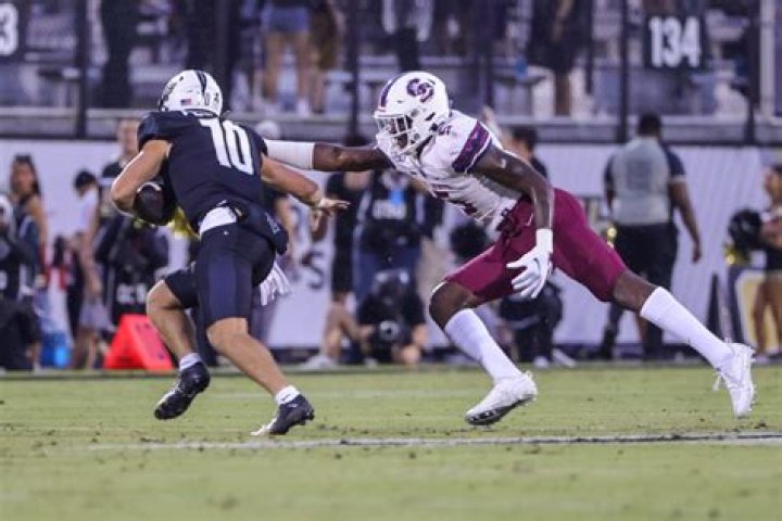 Top 10 Linebacker Transfers 2023: BJ Davis, Justin Jefferson Set To Make an Instant Impact