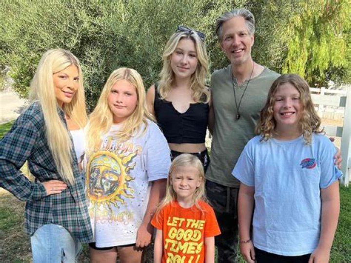 Tori Spelling's Five Kids Didn't Recognize Her When They Watched 'Beverly Hills, 90210' 