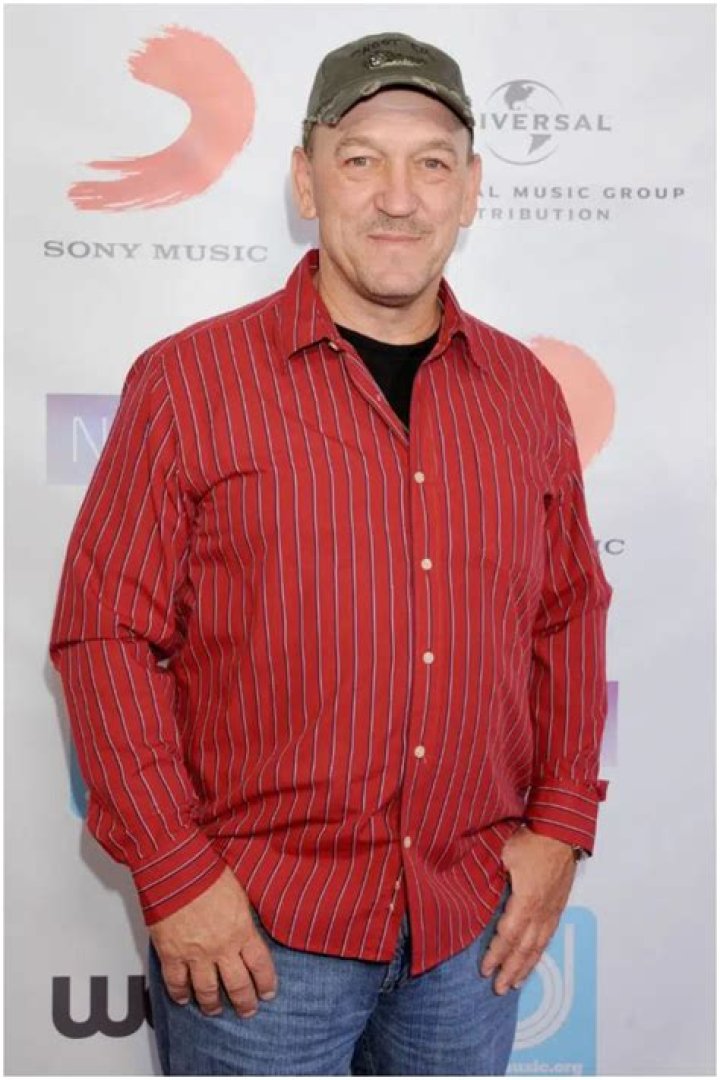 Troy Landry Net Worth