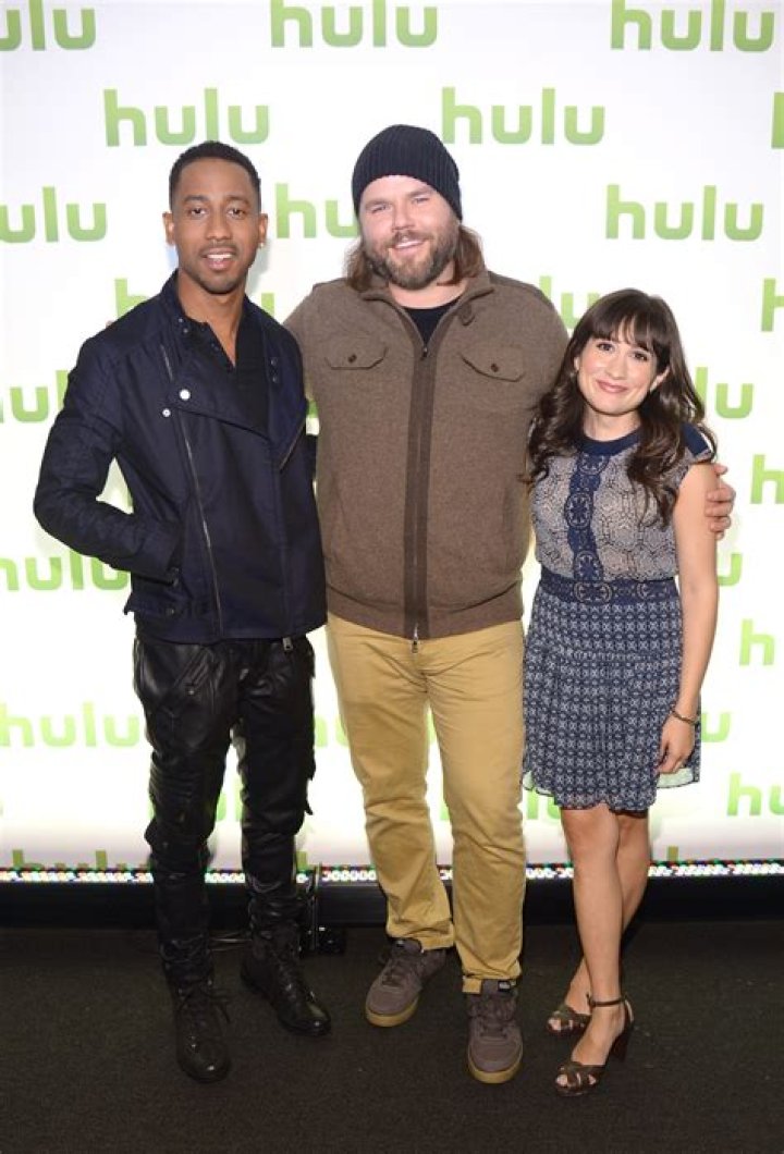 Tyler Labine Net Worth – How Much Is Tyler Labine Worth?