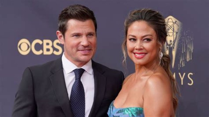 Vanessa Lachey Still Jokingly Fangirls Over Ryan Reynolds in Front of Her Husband