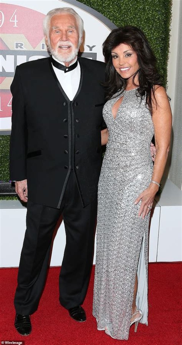 Wanda Miller Wiki, Age (Kenny Rogers’ Wife) Biography, Family & Facts