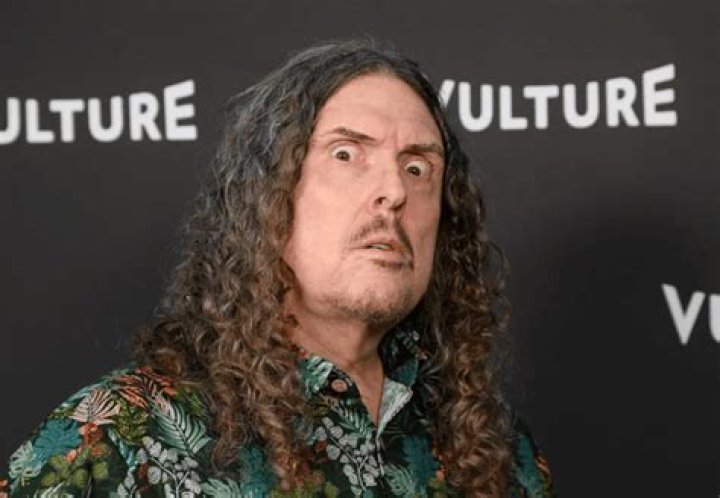 “Weird Al” Yankovic Net Worth – How Much is “Weird Al” Worth?