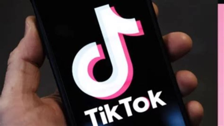 What Does Womp Womp Mean on TikTok? It's an Onomatopoeia