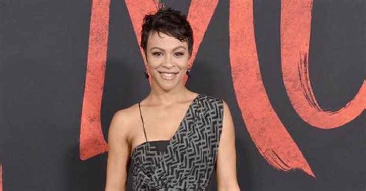 'American Housewife' Star Carly Hughes Exits Series, Claims "Toxic Environment" 