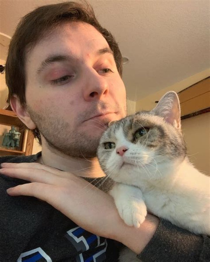 What Happened to Goodtimeswithscar? He Just Got a Brand New Wheelchair