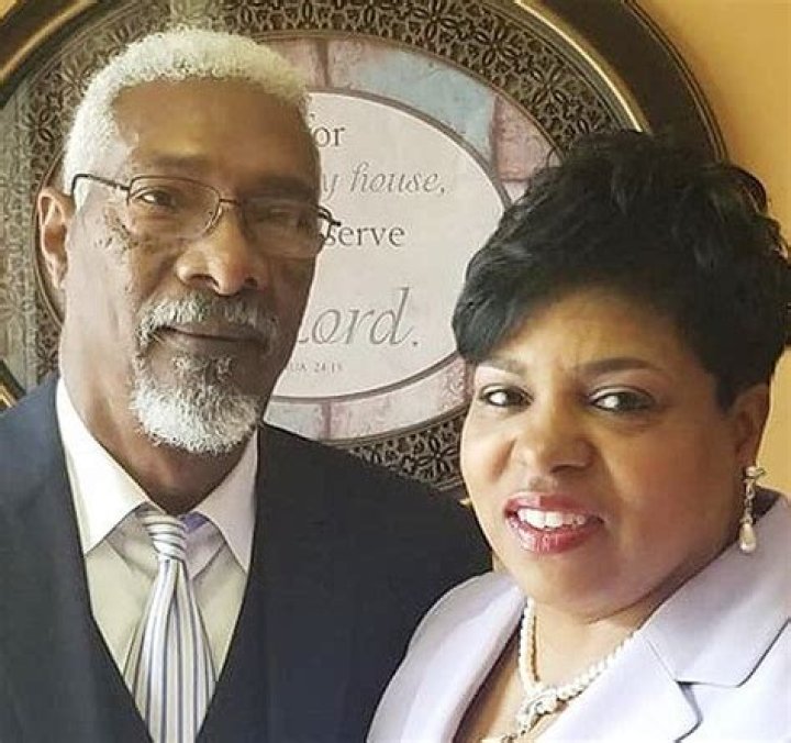 Is He Married To Emma Forbes?