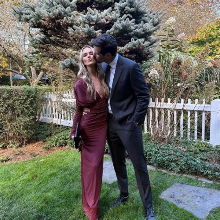 Who is Olivia Flowers Boyfriend? Age, Bio, Wiki, Net Worth, Car, Movies, Series, Photo & Instagram